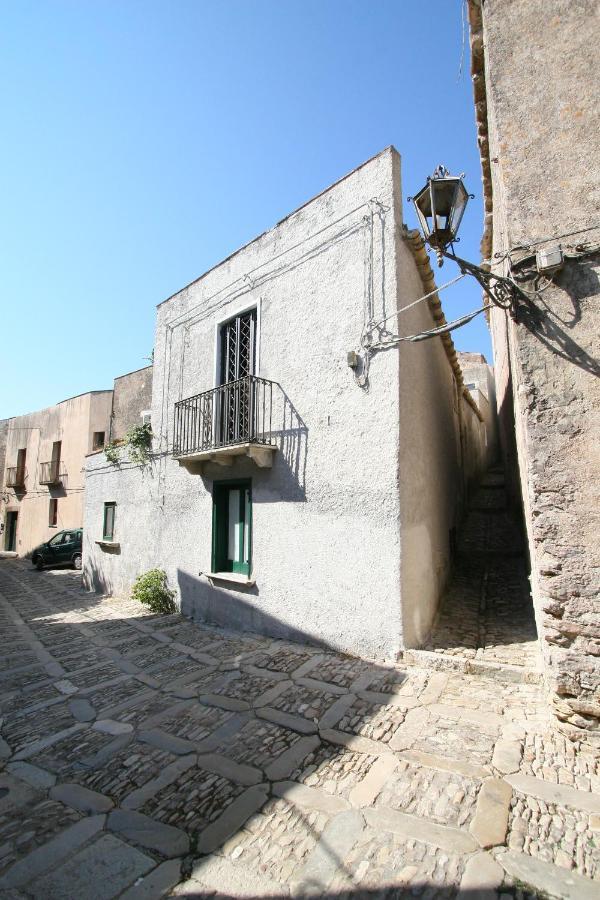 Case Bruno Residenze Tipiche Erice Exterior foto